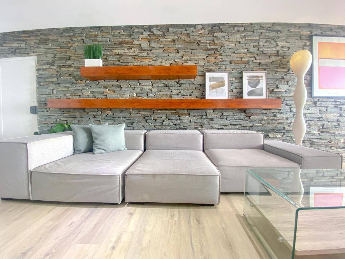파포스 Phaedrus Living: Seaview Luxury Flat Athina Grenada 아파트 외부 사진